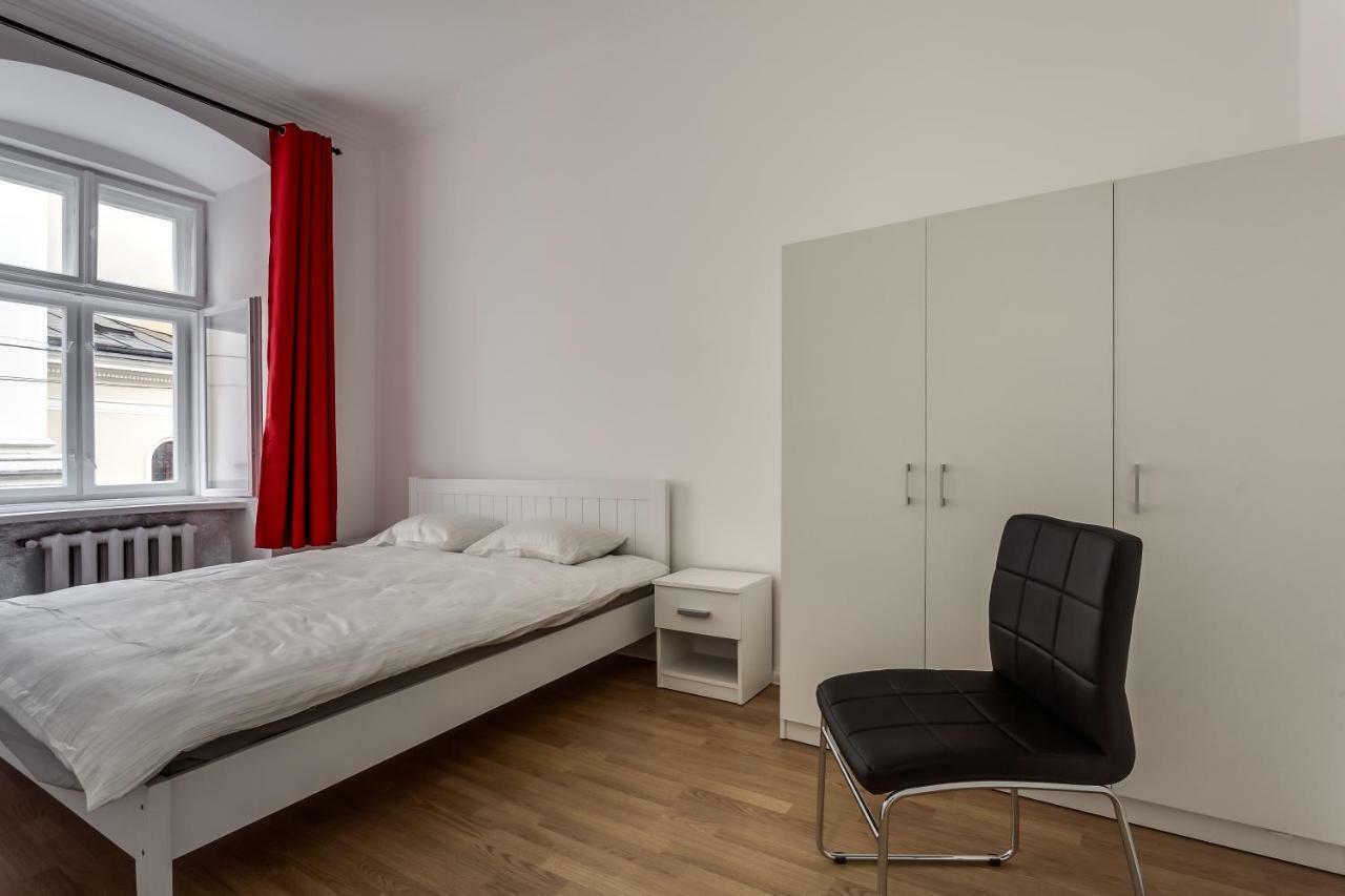 Modern Apartment In Lviv Historic Centre Екстер'єр фото